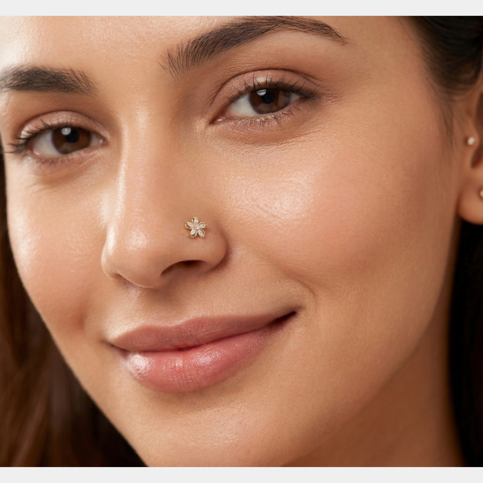 Gold Cubic Zirconia Flower Nose Stud Ring L Bend
